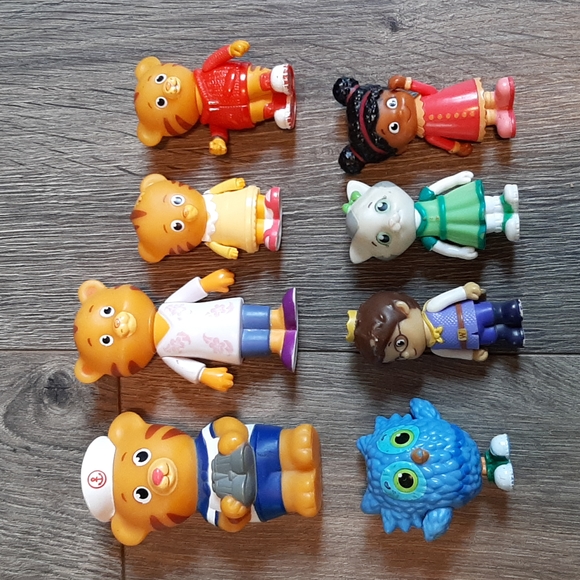Daniel tiger Toys Daniel Tigers Neighborhood Pbs Kids Figures Set